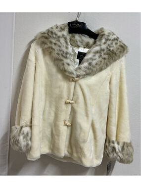 NWT Terry Lewis Faux Fur Jacket 1X Womens Snow Leopard Trim Hooded Coat Cream.